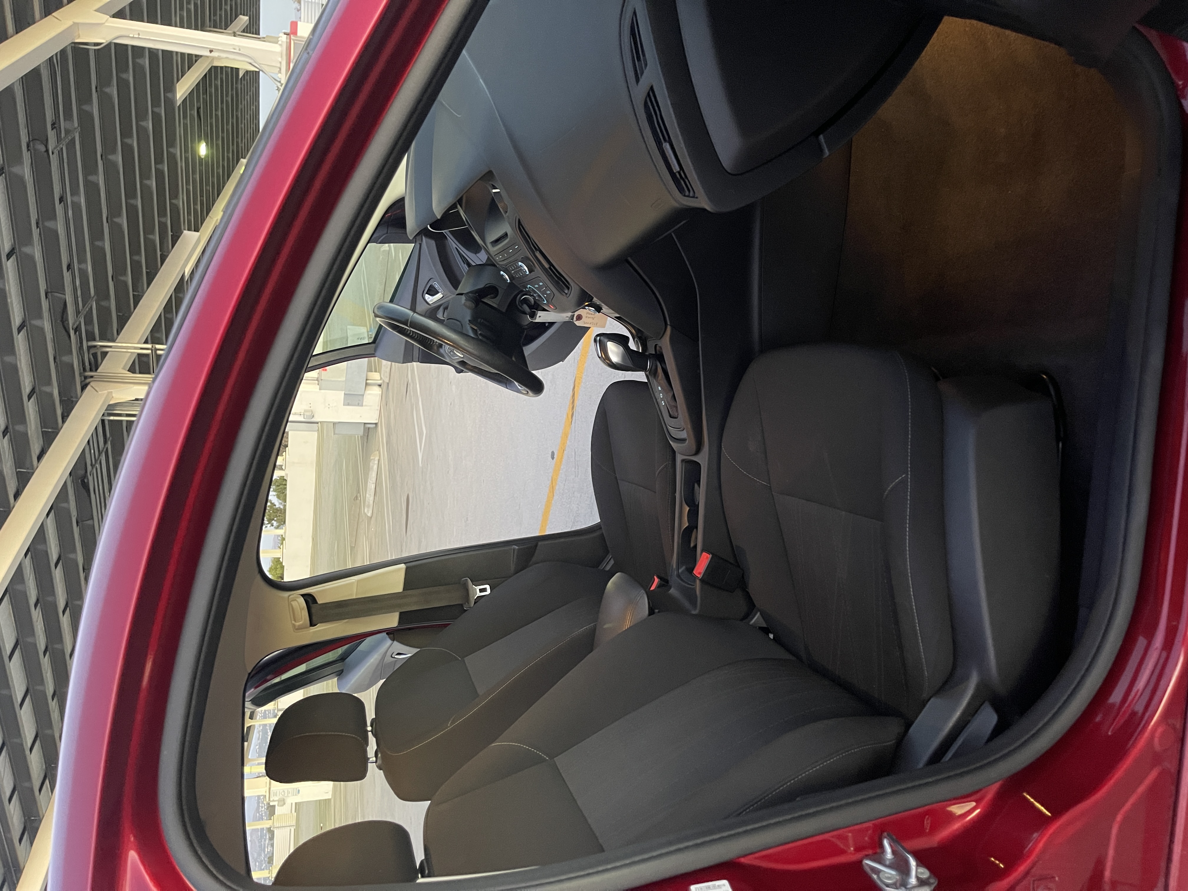 Car photo 11